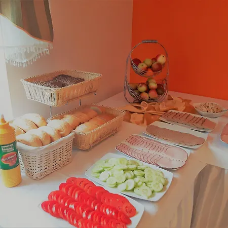 弗特克斯酒店 3* 宗布基