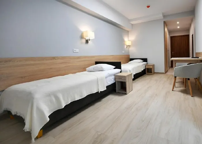 Nocleg ze śniadaniem Fotex 3*