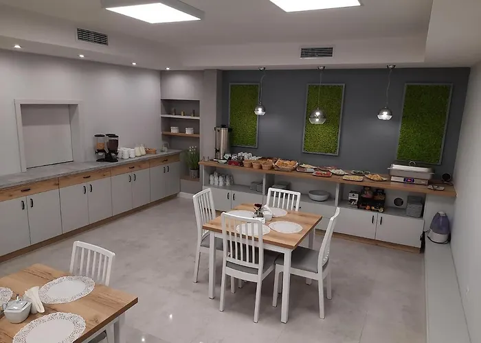 Fotex Nocleg ze śniadaniem Ząbki